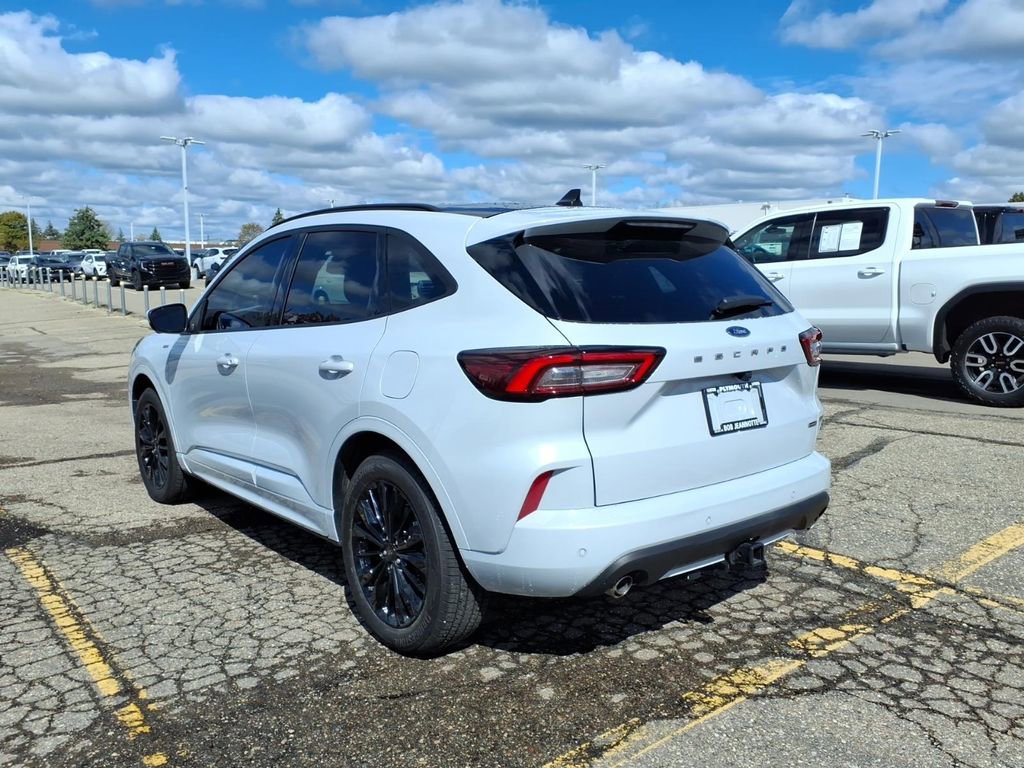 Used 2025 Ford Escape ST-Line Elite w/ Premium Technology Package AWD/4WD image 7