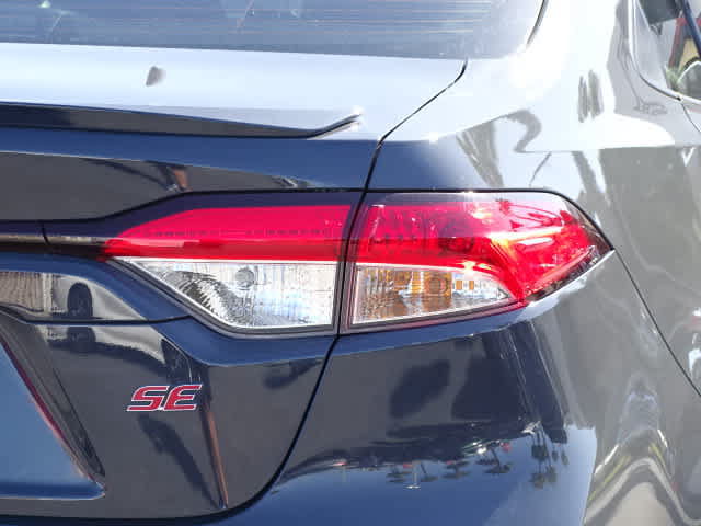 Used 2023 Toyota Corolla SE FWD image 12