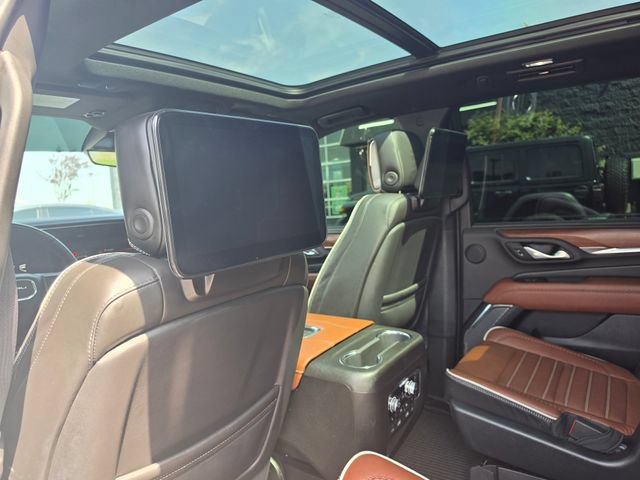 Used 2023 GMC Yukon Denali Ultimate AWD/4WD image 38