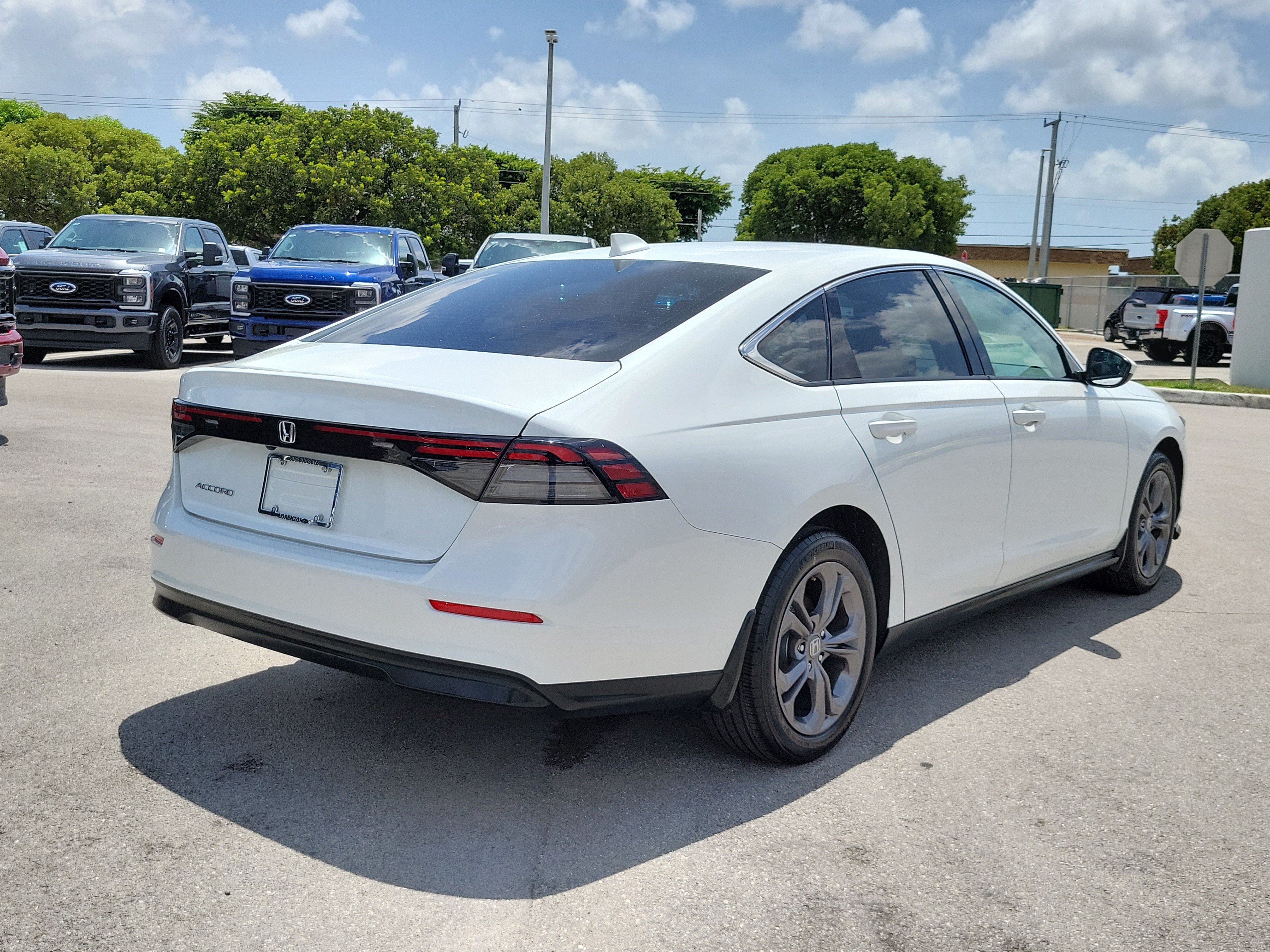 Used 2024 Honda Accord EX image 5