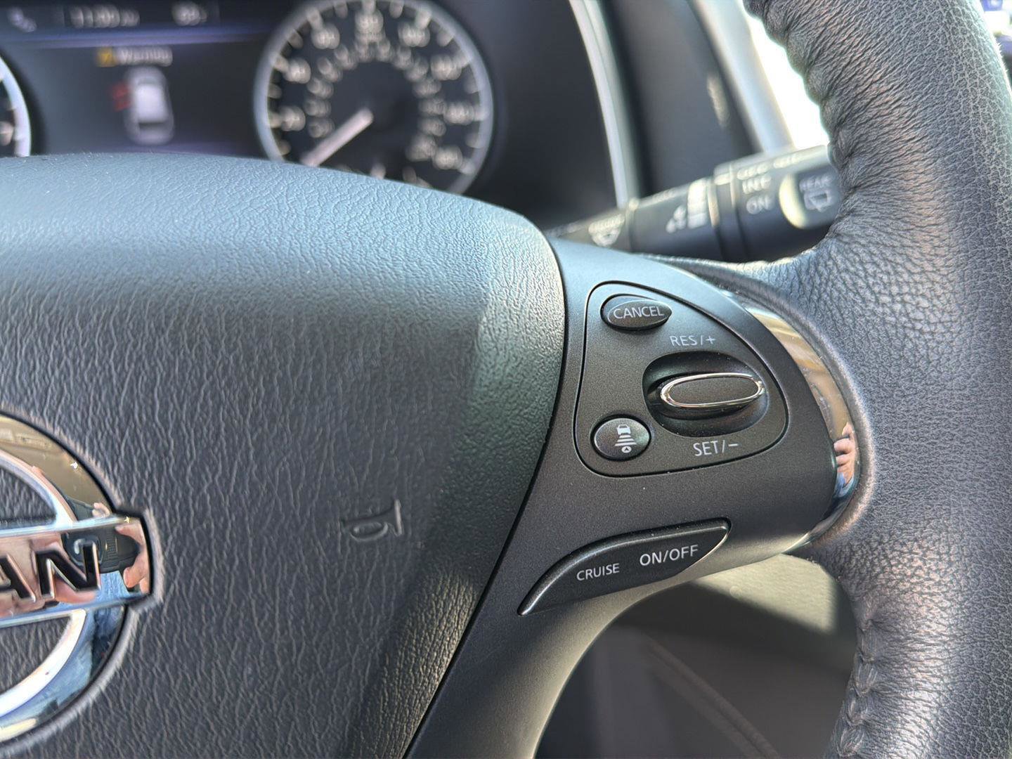 Used 2022 Nissan Murano SV image 22