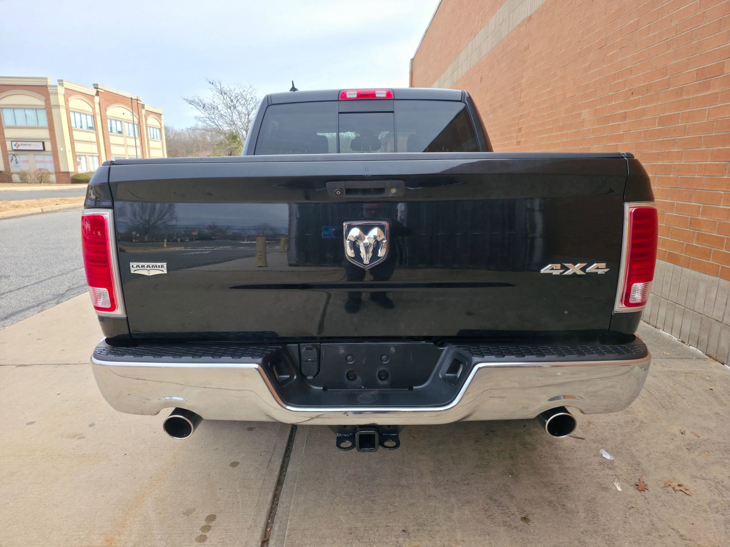 Used 2016 RAM 1500 Laramie w/ Convenience Group AWD/4WD image 30