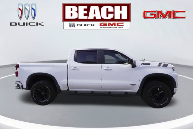 Used 2020 Chevrolet Silverado 1500 RST AWD/4WD image 2