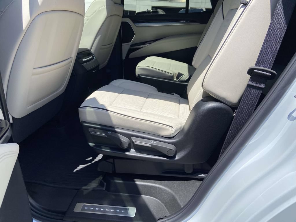 New 2026 Cadillac Escalade Sport w/ Touring Package AWD/4WD image 13