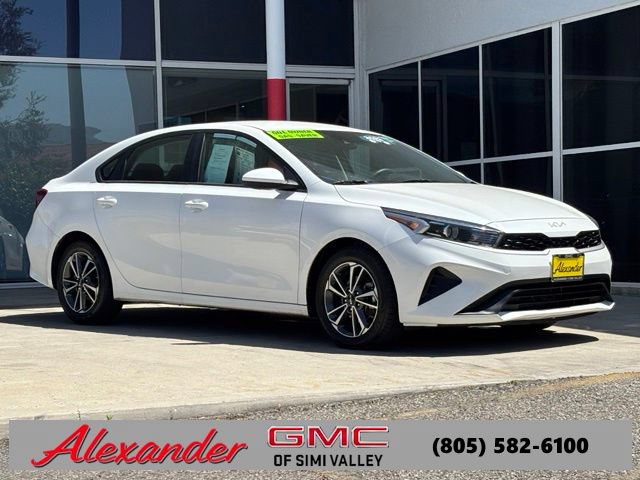 Used 2023 Kia Forte LXS FWD image 1