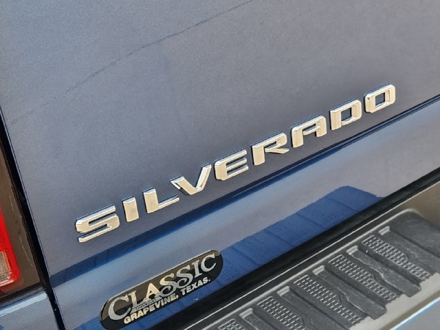 Used 2025 Chevrolet Silverado 2500 High Country w/ Technology Package AWD/4WD image 9
