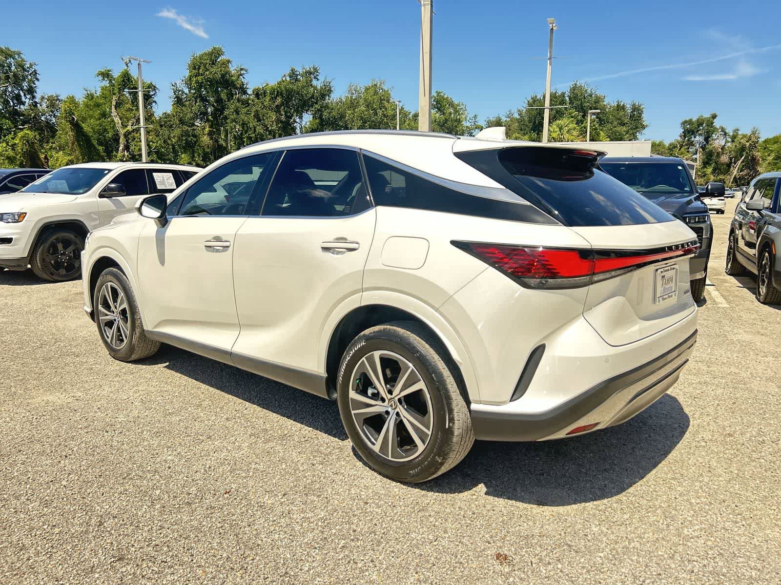 Used 2024 Lexus RX 350 Premium w/ Accessory Package (Z1) FWD image 6