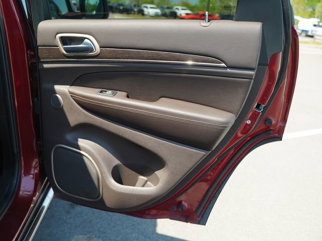 Used 2015 Jeep Grand Cherokee Summit AWD/4WD image 23