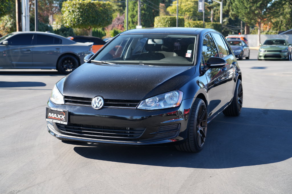Used 2016 Volkswagen Golf S FWD image 4