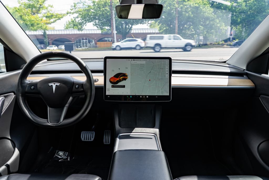 Used 2022 Tesla Model Y Performance AWD/4WD image 9