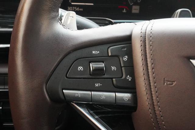 Used 2023 Cadillac Escalade V AWD/4WD image 15