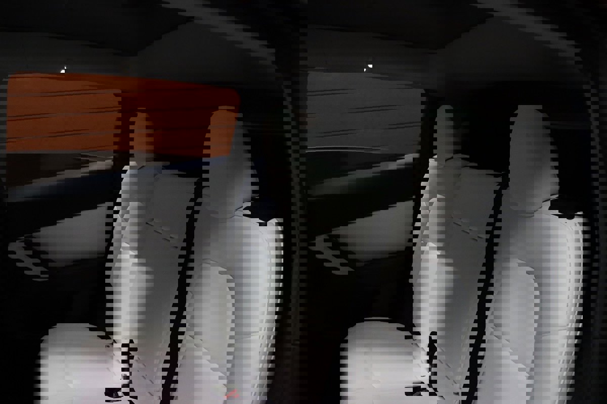 Used 2021 Tesla Model Y Long Range image 38