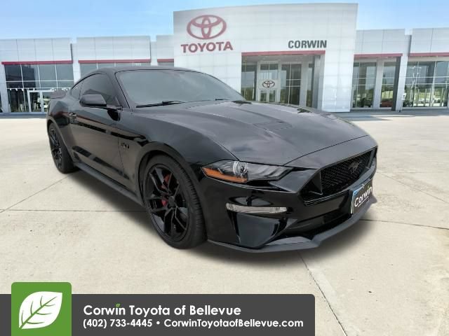 Used 2018 Ford Mustang GT RWD image 2