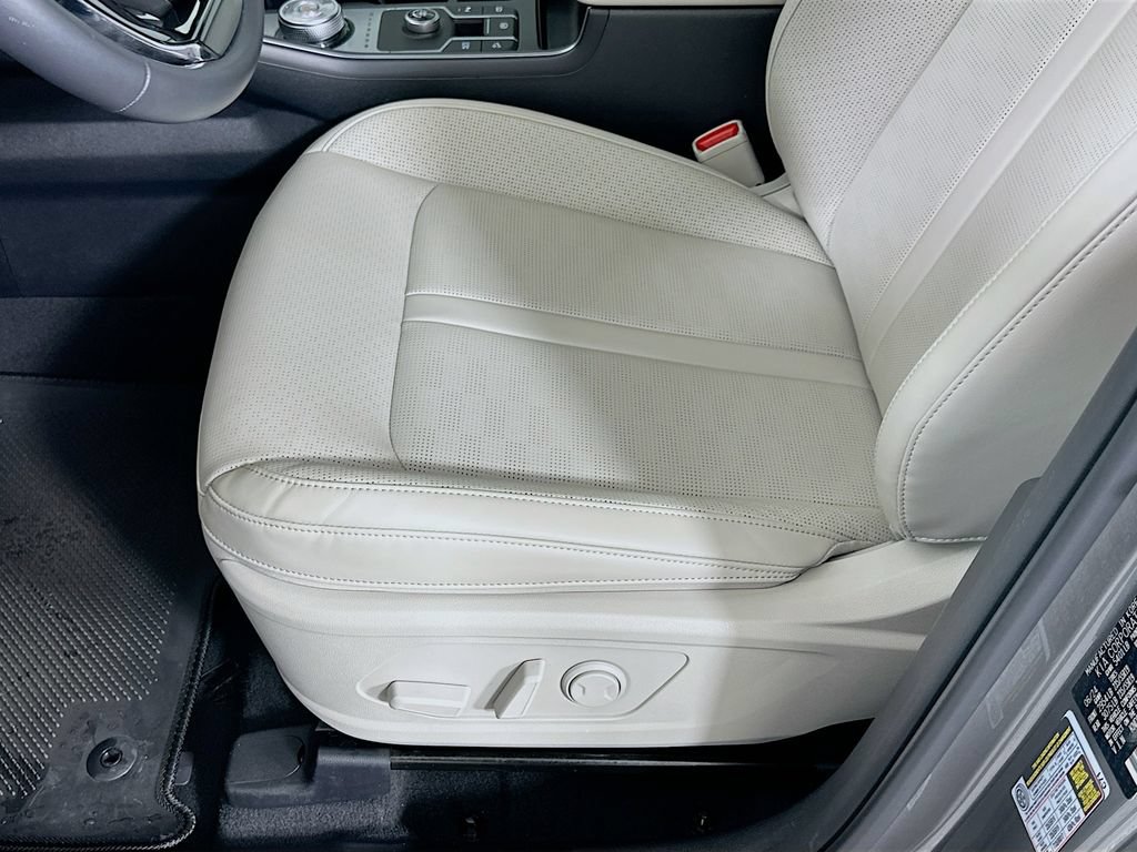 Used 2025 Kia Sorento EX w/ EX Panoramic Sunroof Package FWD image 20