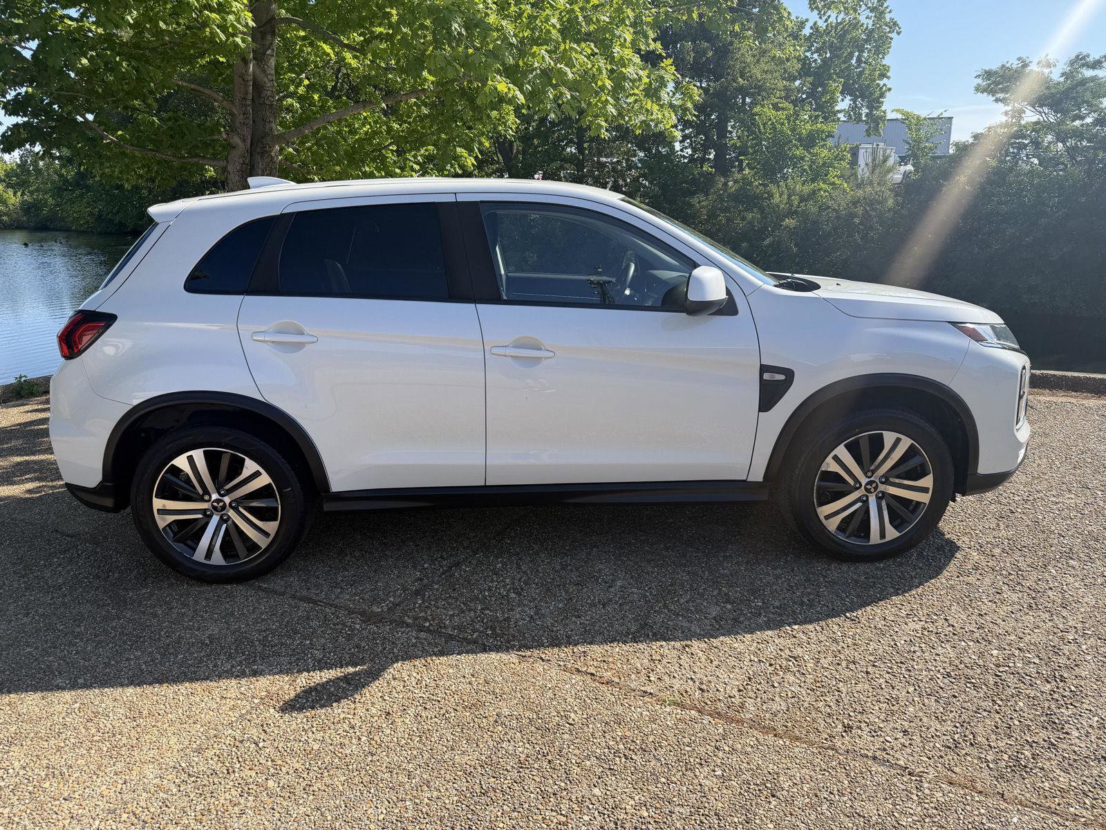 Used 2021 Mitsubishi Outlander Sport ES FWD image 2