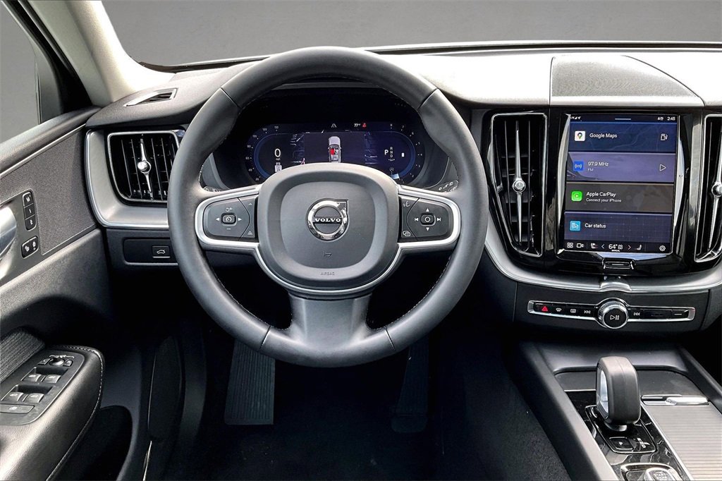 Certified 2023 Volvo XC60 B5 Core image 8