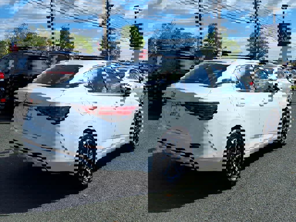 Used 2025 Nissan Sentra SV w/ All-Weather Package image 7