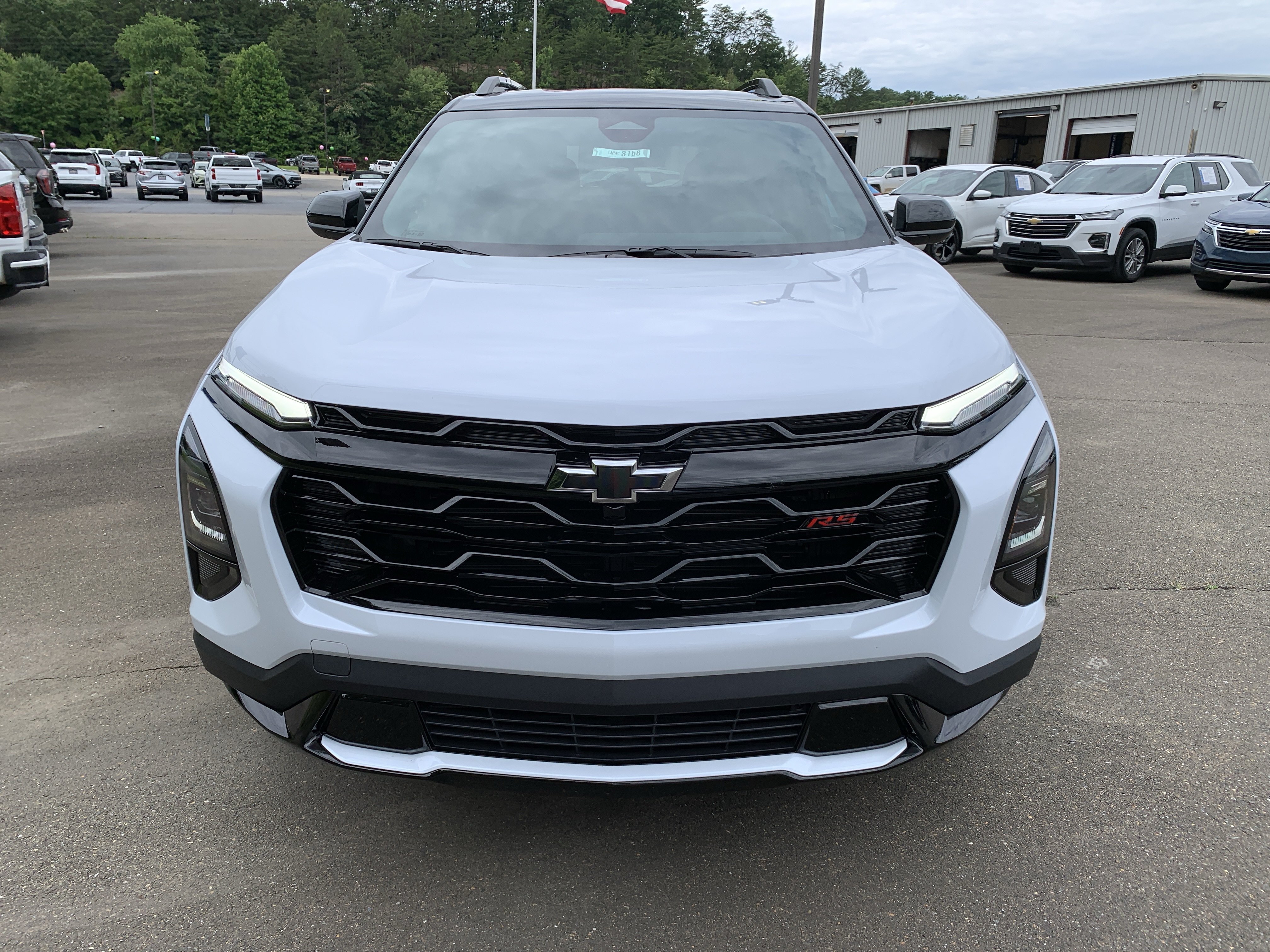Used 2026 Chevrolet Equinox RS FWD image 13