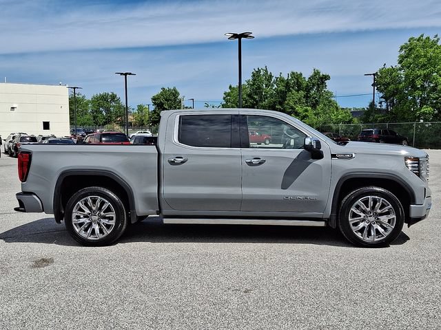 Used 2024 GMC Sierra 1500 Denali AWD/4WD image 10