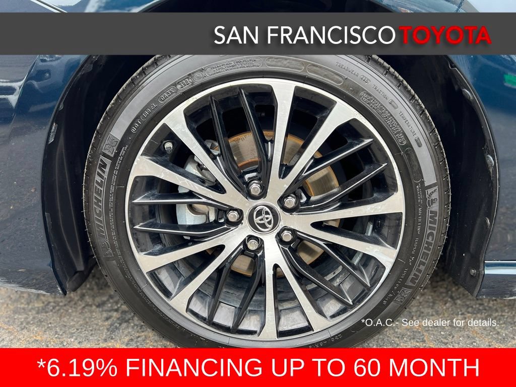 Certified 2018 Toyota Camry SE FWD image 9