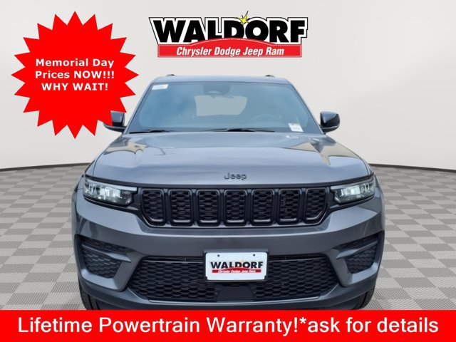 New 2025 Jeep Grand Cherokee L Altitude AWD/4WD image 8