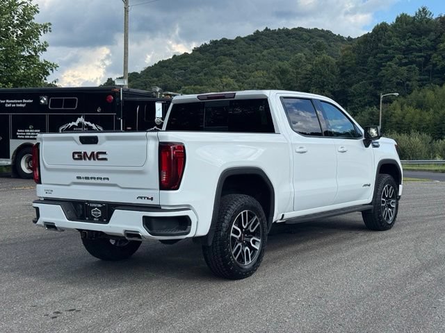 Used 2022 GMC Sierra 1500 AT4 w/ AT4 Preferred Package AWD/4WD image 7