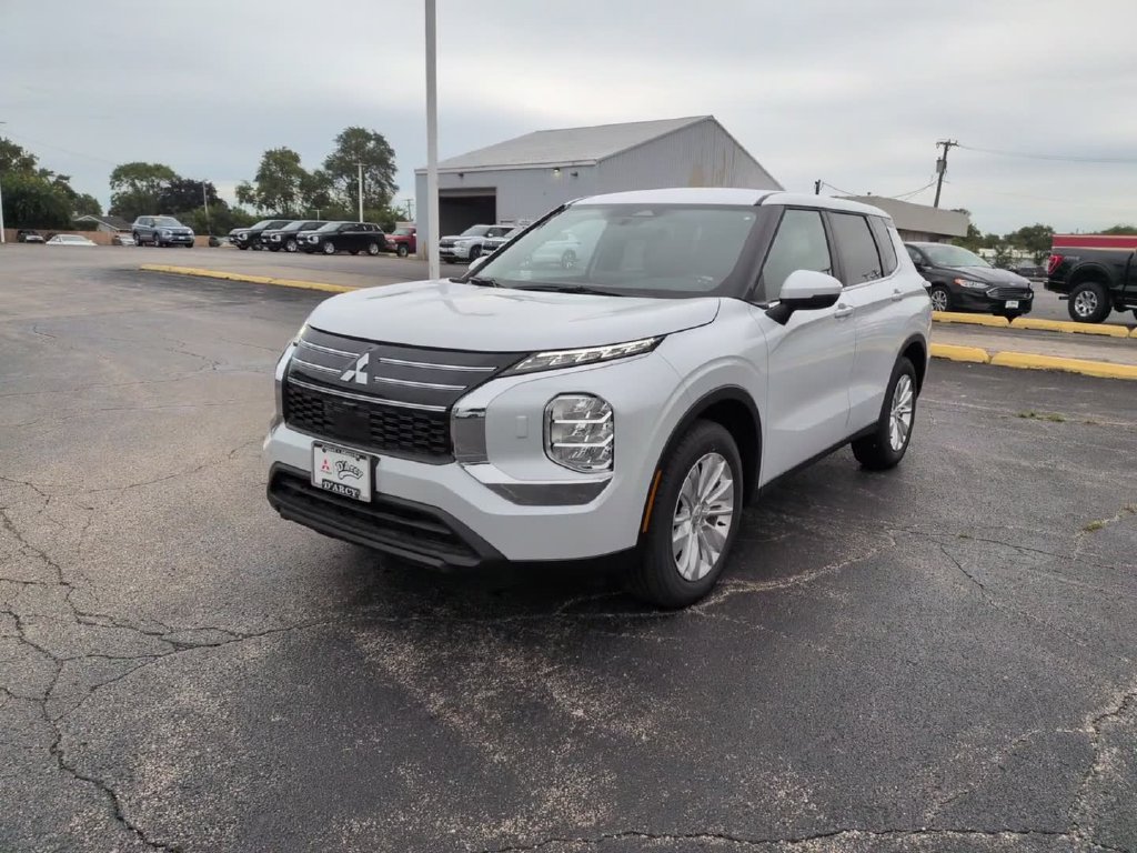 New 2026 Mitsubishi Outlander ES AWD/4WD image 15