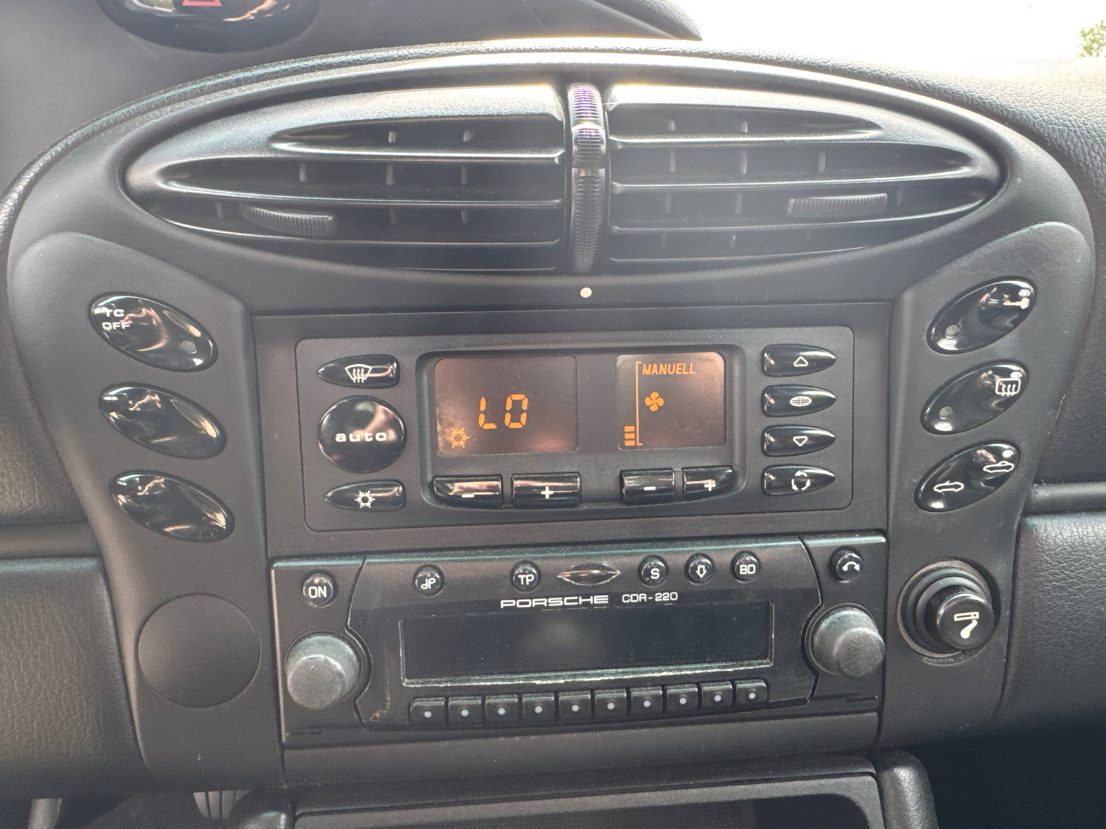 Used 2000 Porsche Boxster image 20