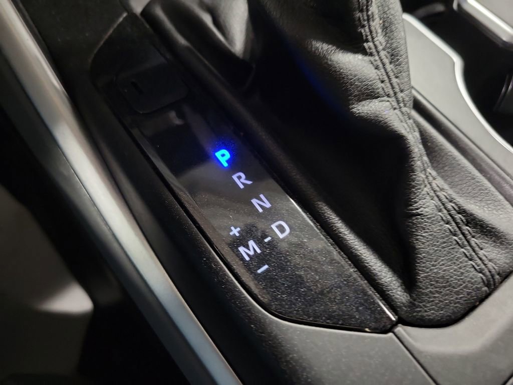 Used 2023 Toyota Highlander LE AWD/4WD image 16