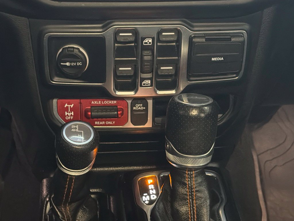 Used 2022 Jeep Gladiator Mojave w/ Trailer Tow Package AWD/4WD image 19