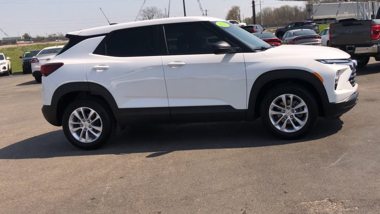 Used 2025 Chevrolet TrailBlazer LS image 9