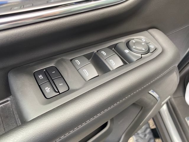 Used 2023 Chevrolet Tahoe Z71 AWD/4WD image 18