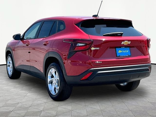 New 2026 Chevrolet Trax LS w/ LS Convenience Package FWD image 4