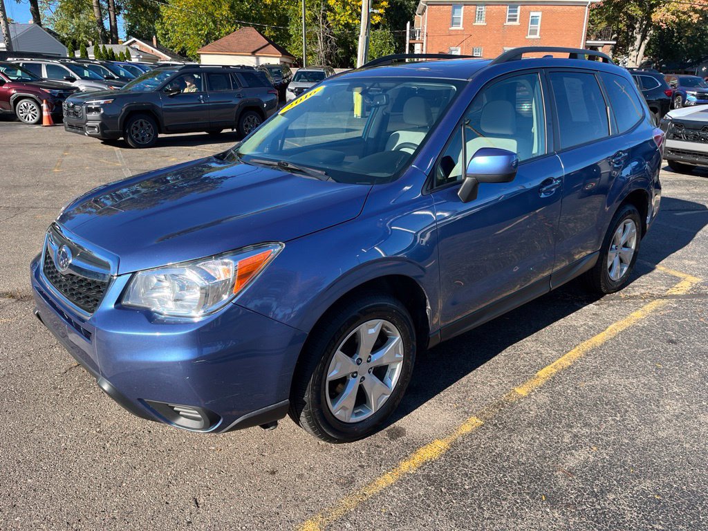 Used 2016 Subaru Forester 2.5i Premium w/ All-Weather Package AWD/4WD image 8