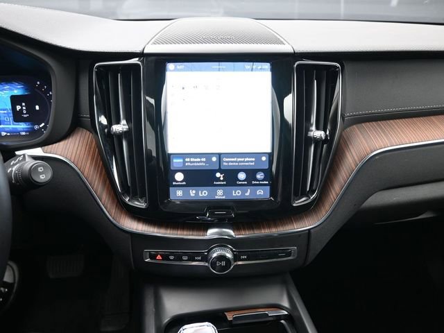 Used 2024 Volvo XC60 B5 Ultimate w/ Climate Package image 13