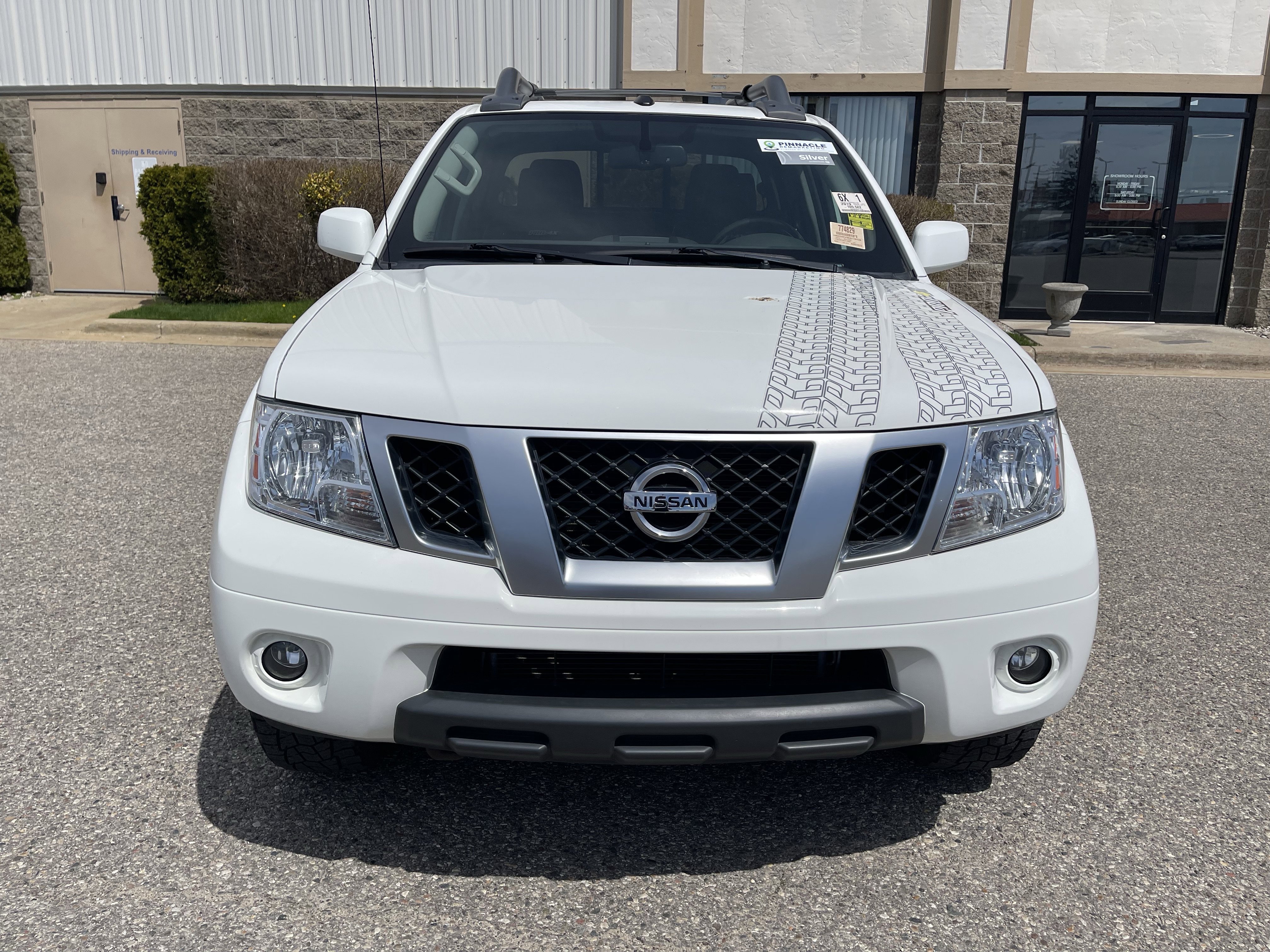 Used 2019 Nissan Frontier PRO-4X w/ Pro-4x Luxury Package AWD/4WD image 9