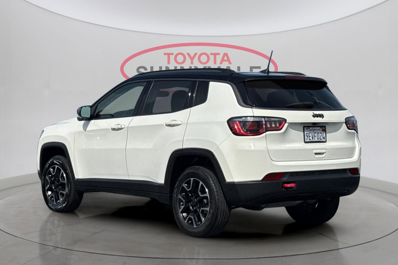 Used 2019 Jeep Compass Trailhawk AWD/4WD image 7