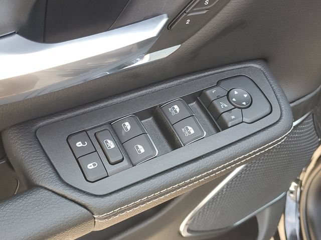 New 2026 RAM 1500 Laramie w/ Night Edition AWD/4WD image 16