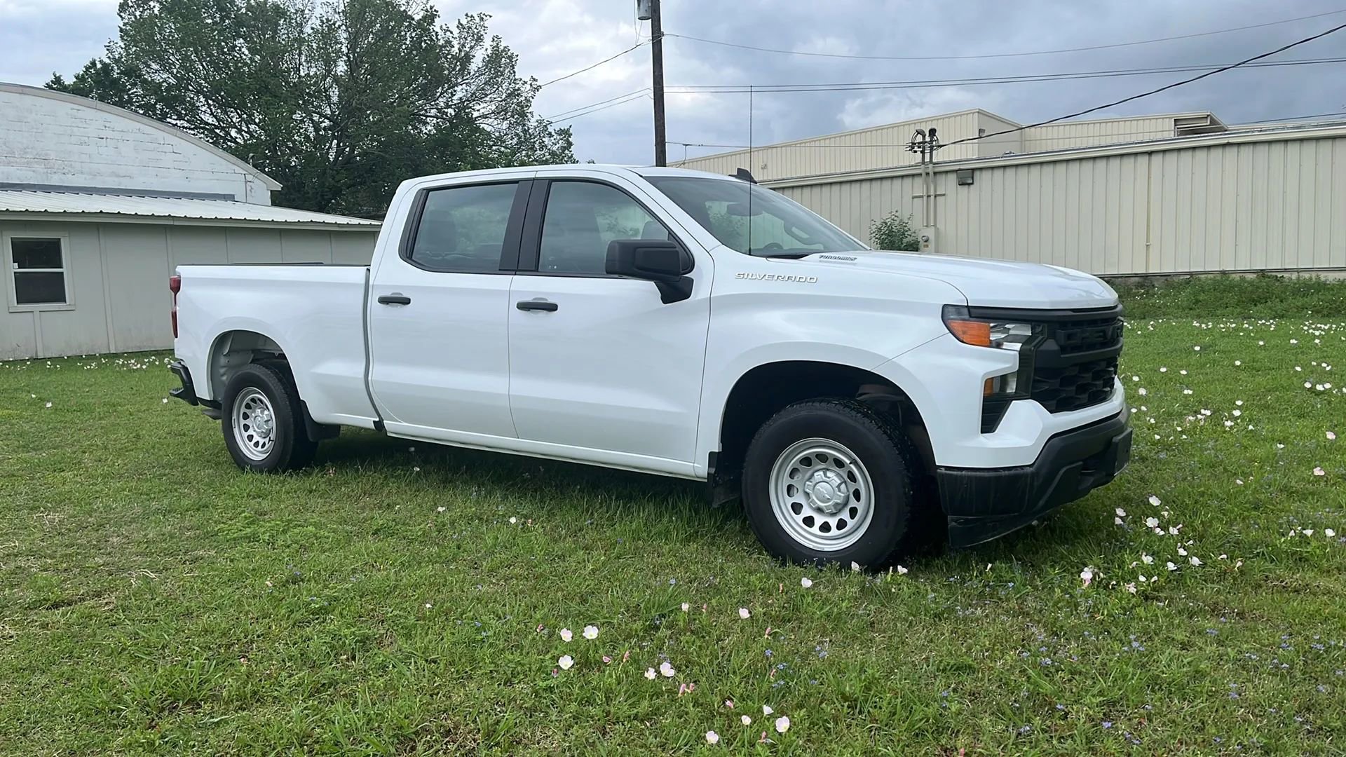 Used 2025 Chevrolet Silverado 1500 W/T w/ Trailering Package RWD image 6