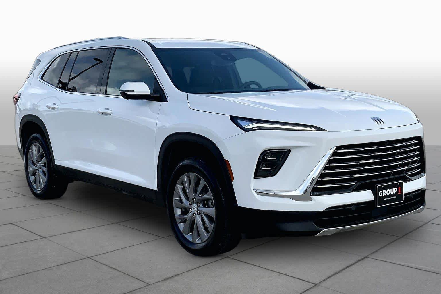 Certified 2026 Buick Enclave Preferred FWD image 3