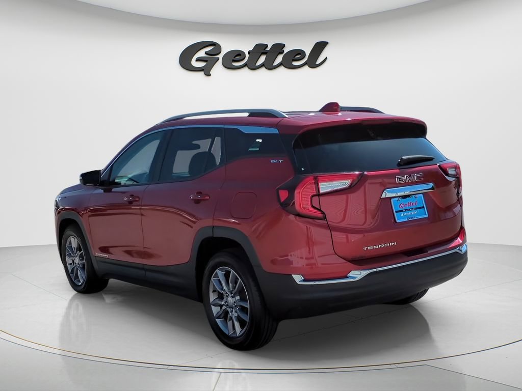 Used 2022 GMC Terrain SLT image 3
