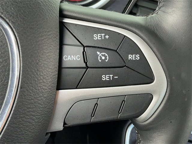 Used 2016 Dodge Challenger R/T Scat Pack w/ Leather Interior Group image 26