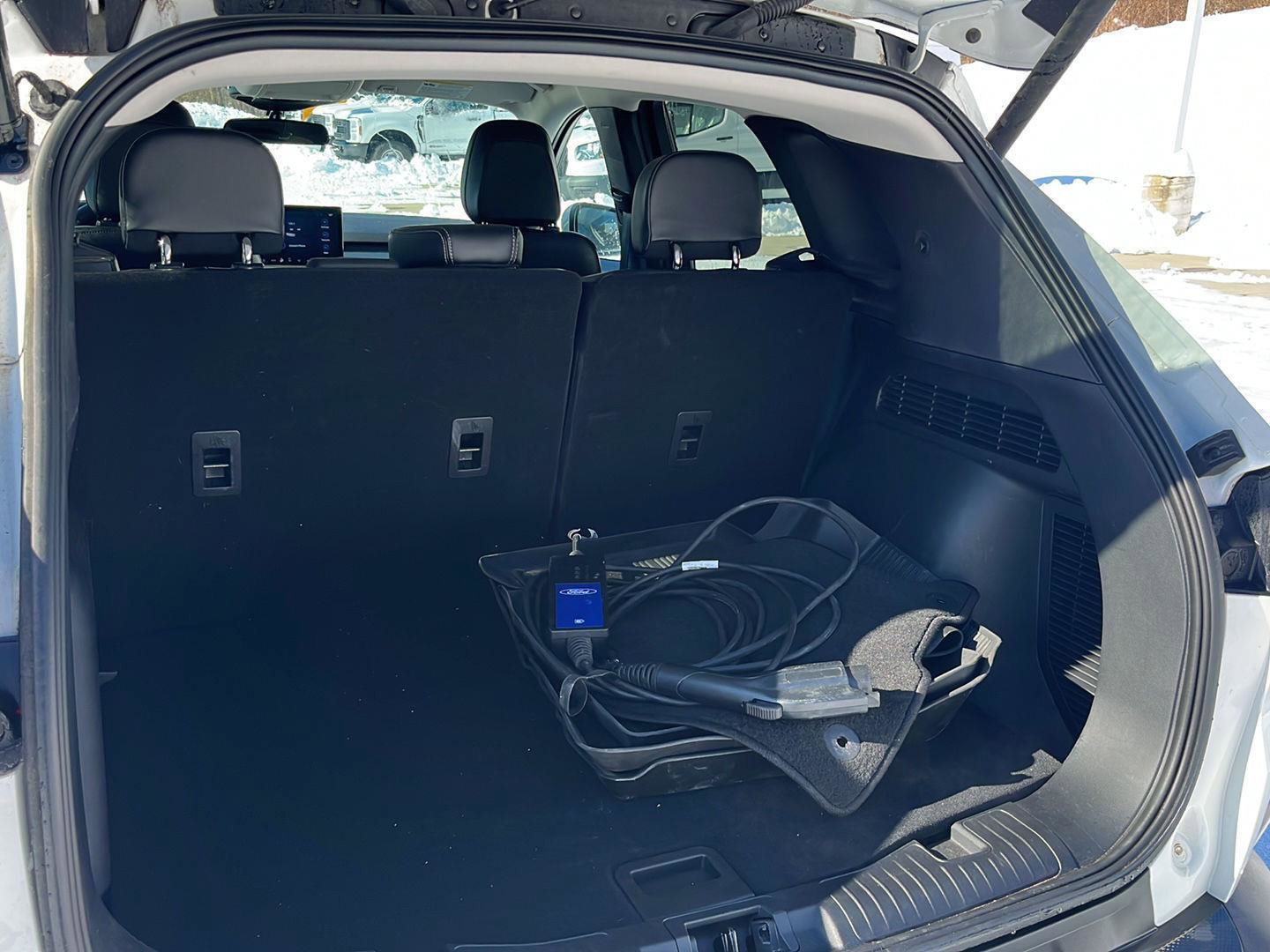 Used 2024 Ford Escape SE image 18