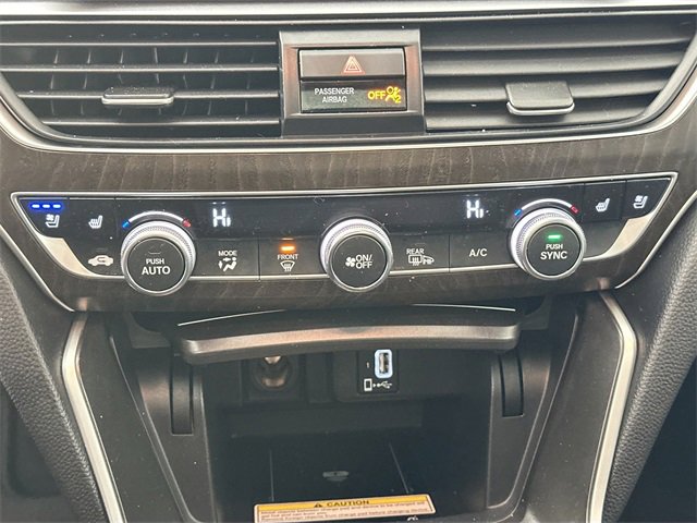 Used 2019 Honda Accord Touring image 15