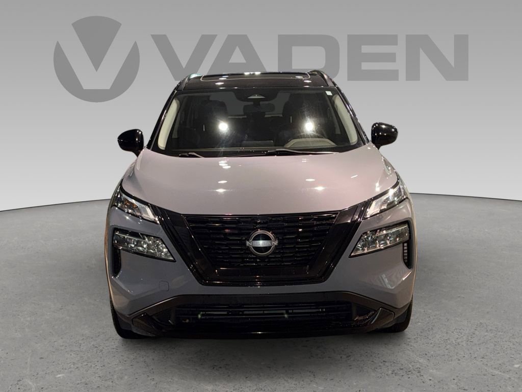 Used 2023 Nissan Rogue SV w/ SV Premium B Package image 29