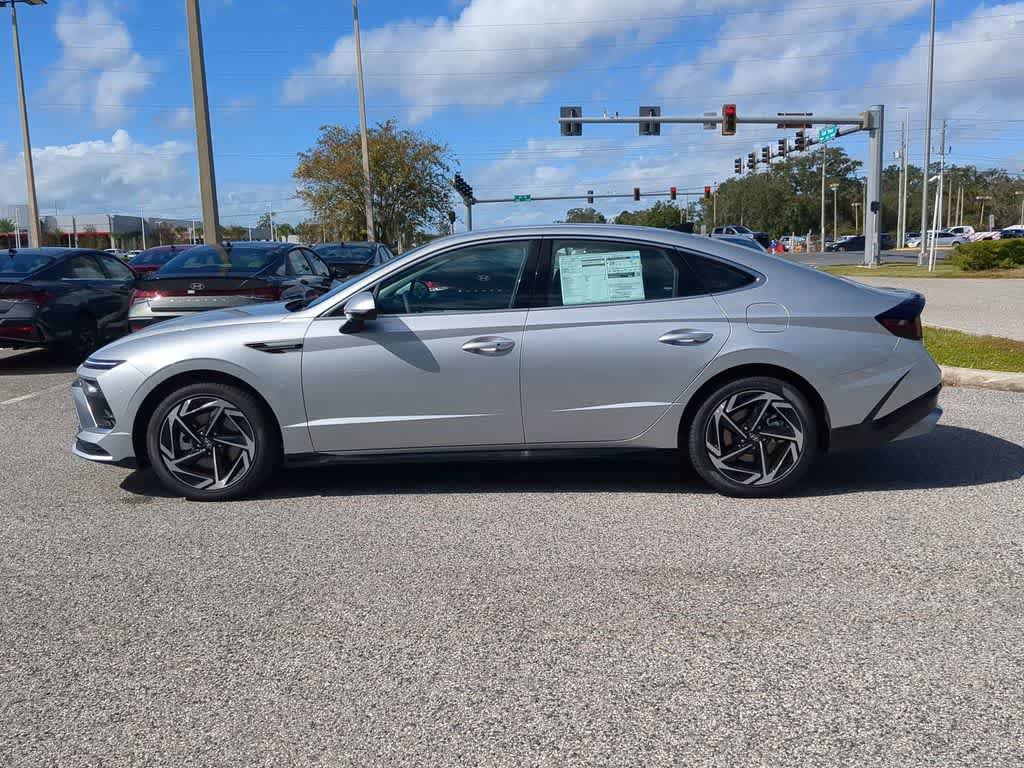 New 2026 Hyundai Sonata SEL FWD image 3