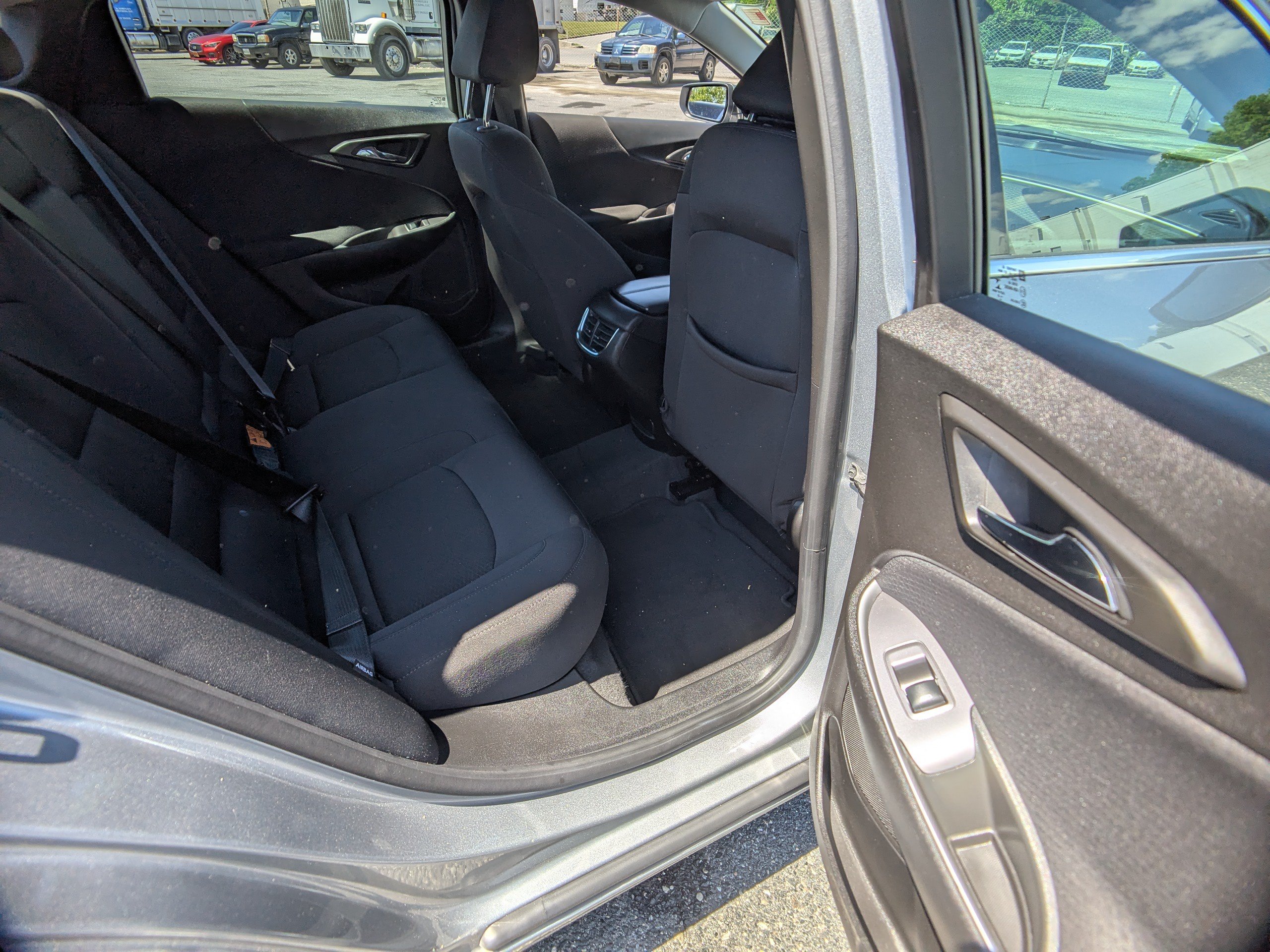 Used 2023 Chevrolet Malibu LT FWD image 13