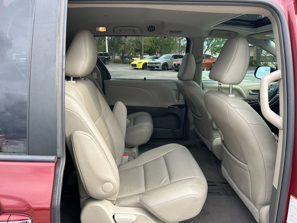 Used 2017 Toyota Sienna XLE w/ XLE Navigation Package image 49