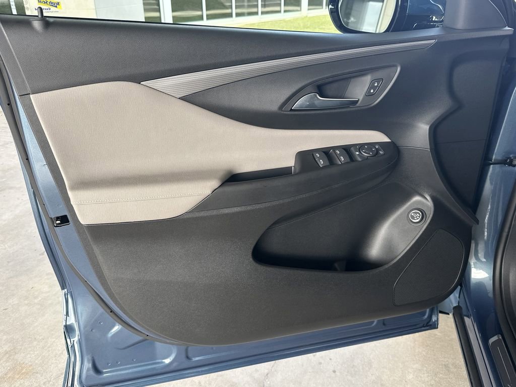New 2026 Buick Envista Avenir image 11