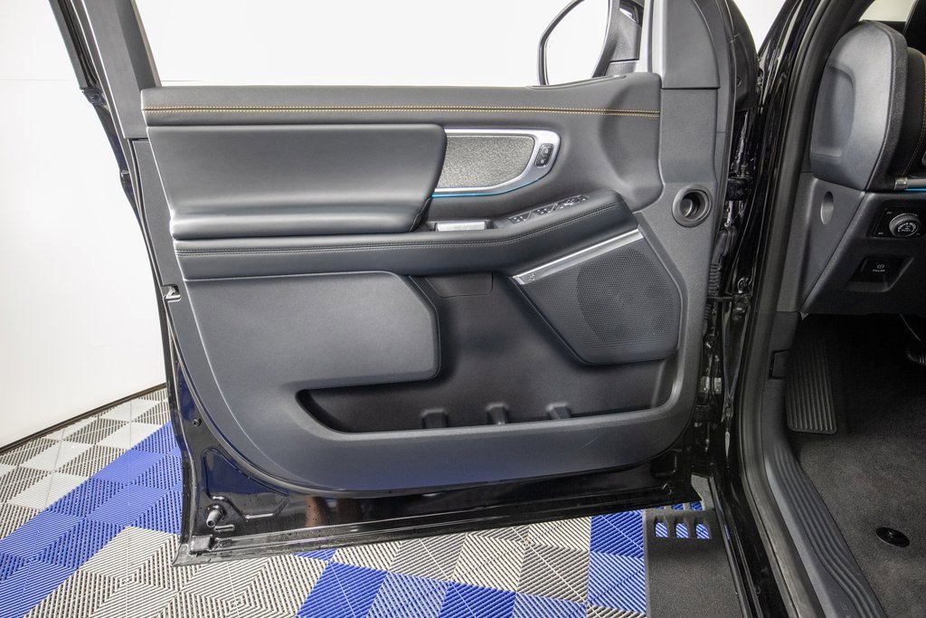 Used 2025 Ford Expedition Tremor image 15